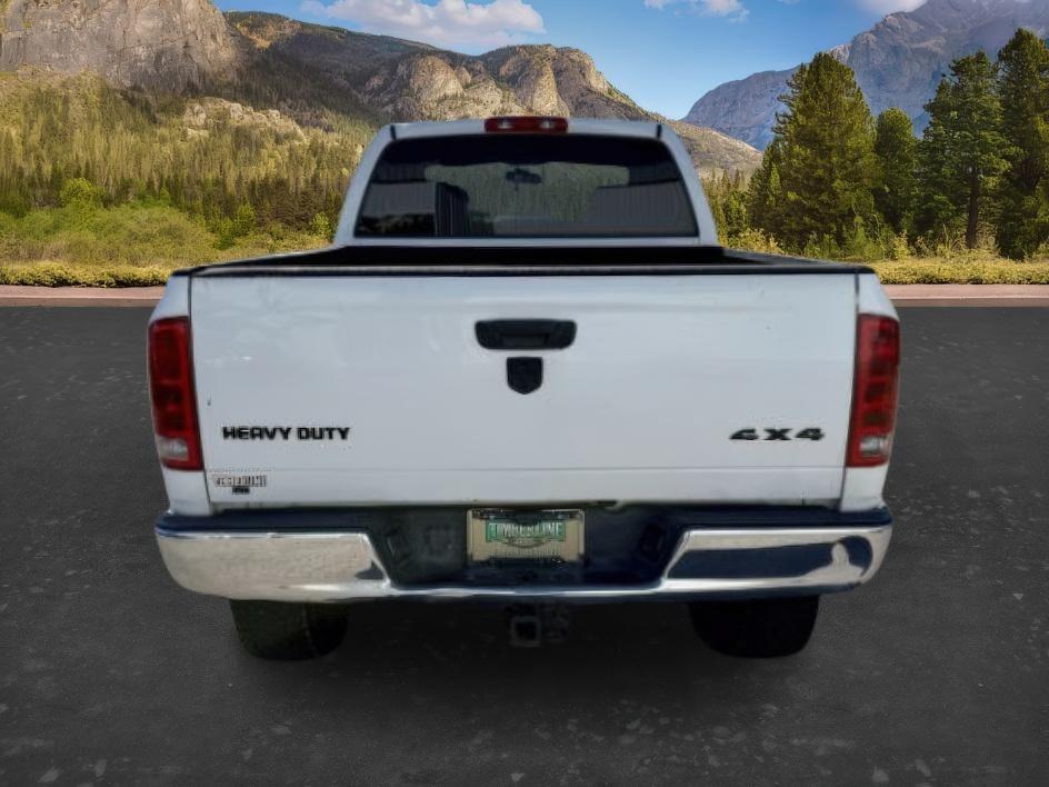2006 WHITE /Medium Slate Gray Cloth Interior Dodge Ram 2500 (1D7KS28D56J) with an 57L V8 OHV 16V engine, Automatic transmission, located at 1175 N Woodruff Ave, Idaho Falls, ID, 83401, 43.506901, -111.999657 - At Timberline Auto, finding a great deal on your next vehicle is always easy! Our experienced sales staff goal is to help find you the right vehicle at the right price! Our knowledgeable finance department has options for almost any credit score. We offer extended service contract options to prot- Photo#3