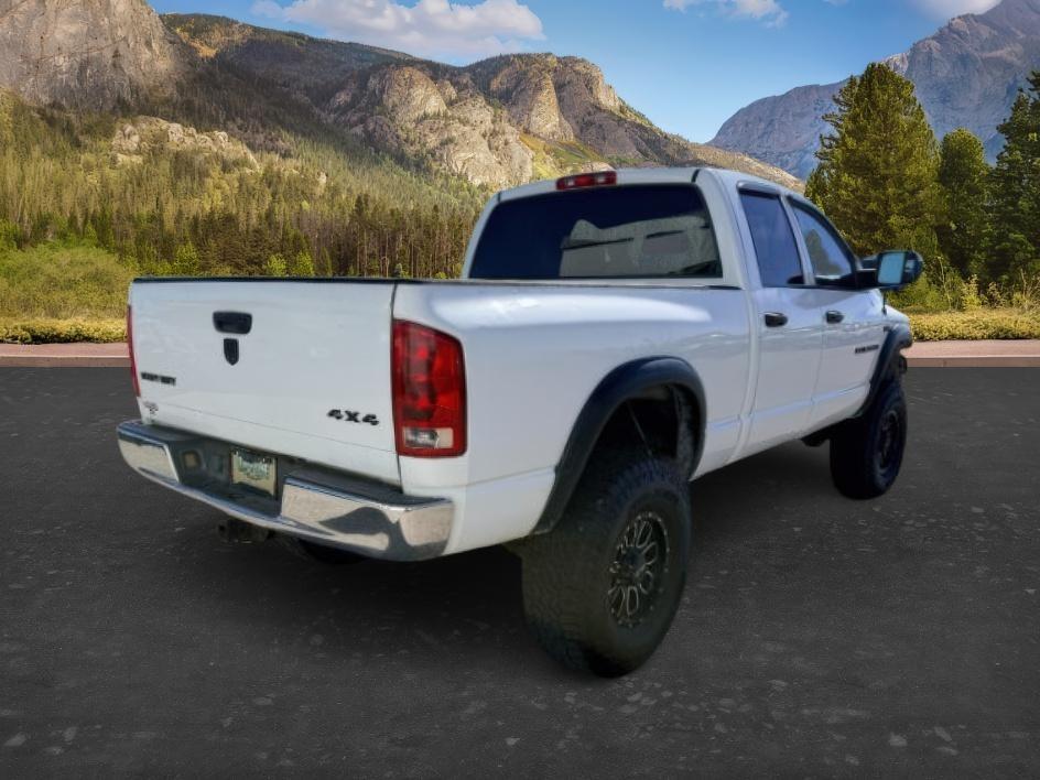 2006 WHITE /Medium Slate Gray Cloth Interior Dodge Ram 2500 (1D7KS28D56J) with an 57L V8 OHV 16V engine, Automatic transmission, located at 1175 N Woodruff Ave, Idaho Falls, ID, 83401, 43.506901, -111.999657 - At Timberline Auto, finding a great deal on your next vehicle is always easy! Our experienced sales staff goal is to help find you the right vehicle at the right price! Our knowledgeable finance department has options for almost any credit score. We offer extended service contract options to prot- Photo#5