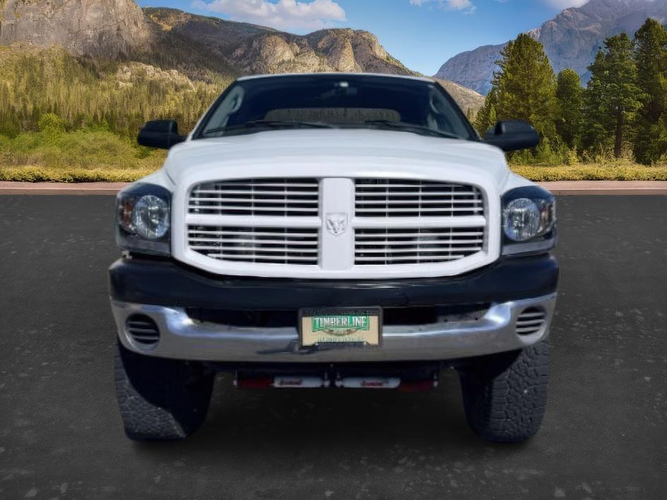 2006 WHITE /Medium Slate Gray Cloth Interior Dodge Ram 2500 (1D7KS28D56J) with an 57L V8 OHV 16V engine, Automatic transmission, located at 1175 N Woodruff Ave, Idaho Falls, ID, 83401, 43.506901, -111.999657 - At Timberline Auto, finding a great deal on your next vehicle is always easy! Our experienced sales staff goal is to help find you the right vehicle at the right price! Our knowledgeable finance department has options for almost any credit score. We offer extended service contract options to prot- Photo#8