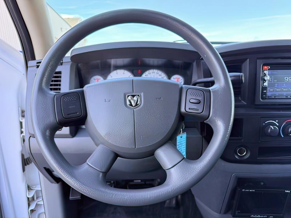 2006 WHITE /Medium Slate Gray Cloth Interior Dodge Ram 2500 (1D7KS28D56J) with an 57L V8 OHV 16V engine, Automatic transmission, located at 1175 N Woodruff Ave, Idaho Falls, ID, 83401, 43.506901, -111.999657 - At Timberline Auto, finding a great deal on your next vehicle is always easy! Our experienced sales staff goal is to help find you the right vehicle at the right price! Our knowledgeable finance department has options for almost any credit score. We offer extended service contract options to prot- Photo#14