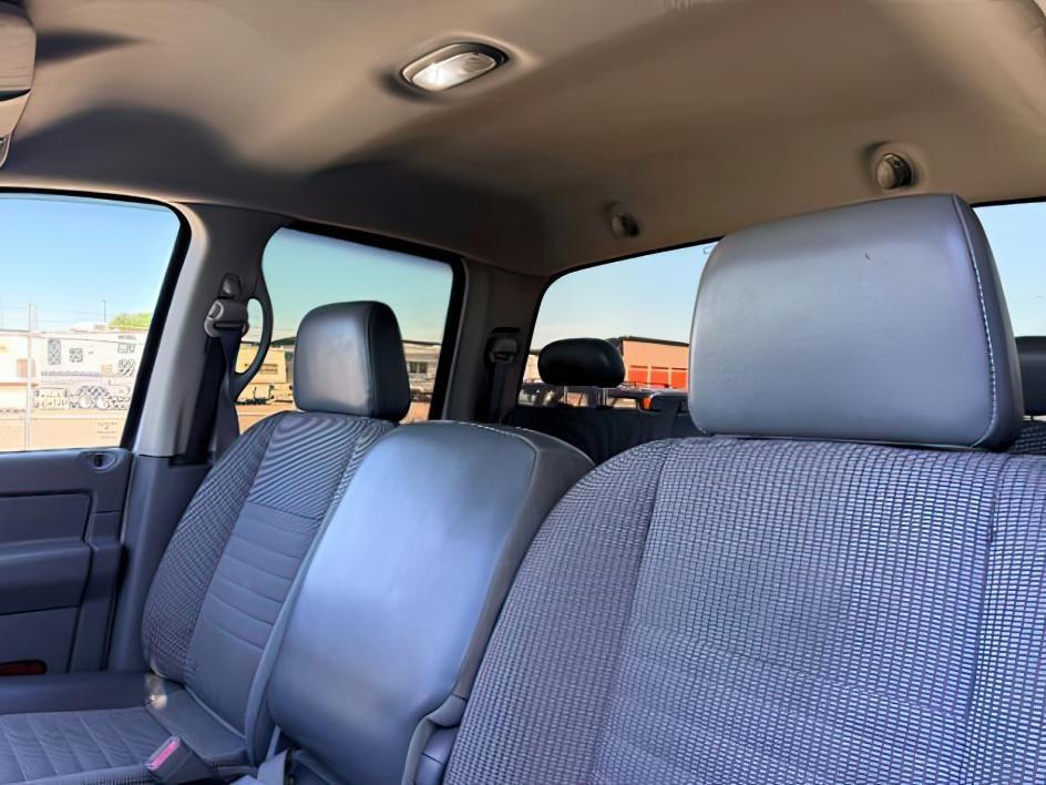 2006 WHITE /Medium Slate Gray Cloth Interior Dodge Ram 2500 (1D7KS28D56J) with an 57L V8 OHV 16V engine, Automatic transmission, located at 1175 N Woodruff Ave, Idaho Falls, ID, 83401, 43.506901, -111.999657 - At Timberline Auto, finding a great deal on your next vehicle is always easy! Our experienced sales staff goal is to help find you the right vehicle at the right price! Our knowledgeable finance department has options for almost any credit score. We offer extended service contract options to prot- Photo#19