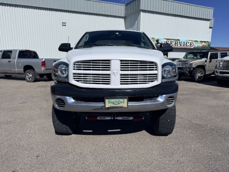 2006 WHITE /Medium Slate Gray Dodge Ram Pickup ST (1D7KS28D56J) with an V8, 5.7L engine, 6-speed manual transmission, located at 1175 N Woodruff Ave, Idaho Falls, ID, 83401, 43.506901, -111.999657 - <b>Vehicle Details</b><br>Get ready to tackle tough jobs and weekend adventures in this **2006 Dodge Ram Pickup 2500 ST Quad Cab 4WD**. Built with legendary Dodge strength and powered by a **V8 5.7L Gasoline engine**, this heavy-duty pickup delivers the capability, confidence, and rugged style drive- Photo#8