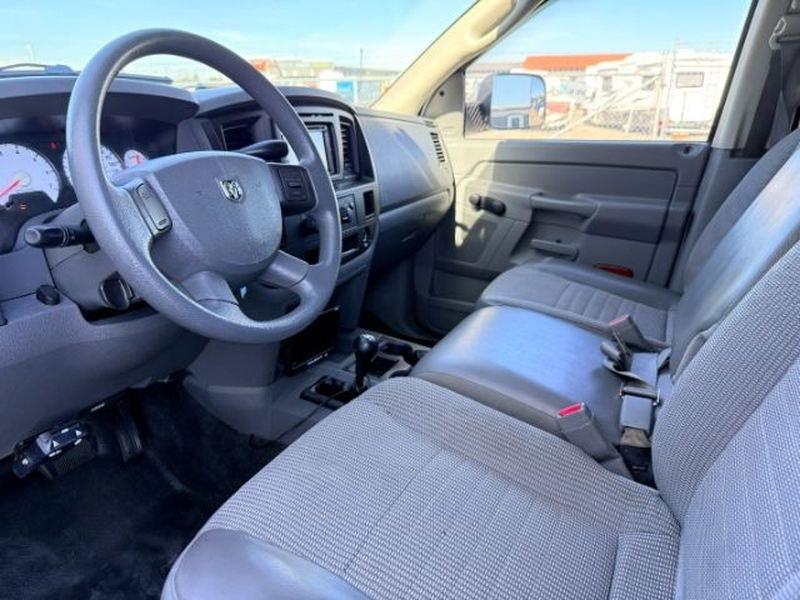 2006 WHITE /Medium Slate Gray Dodge Ram Pickup ST (1D7KS28D56J) with an V8, 5.7L engine, 6-speed manual transmission, located at 1175 N Woodruff Ave, Idaho Falls, ID, 83401, 43.506901, -111.999657 - <b>Vehicle Details</b><br>Get ready to tackle tough jobs and weekend adventures in this **2006 Dodge Ram Pickup 2500 ST Quad Cab 4WD**. Built with legendary Dodge strength and powered by a **V8 5.7L Gasoline engine**, this heavy-duty pickup delivers the capability, confidence, and rugged style drive- Photo#13