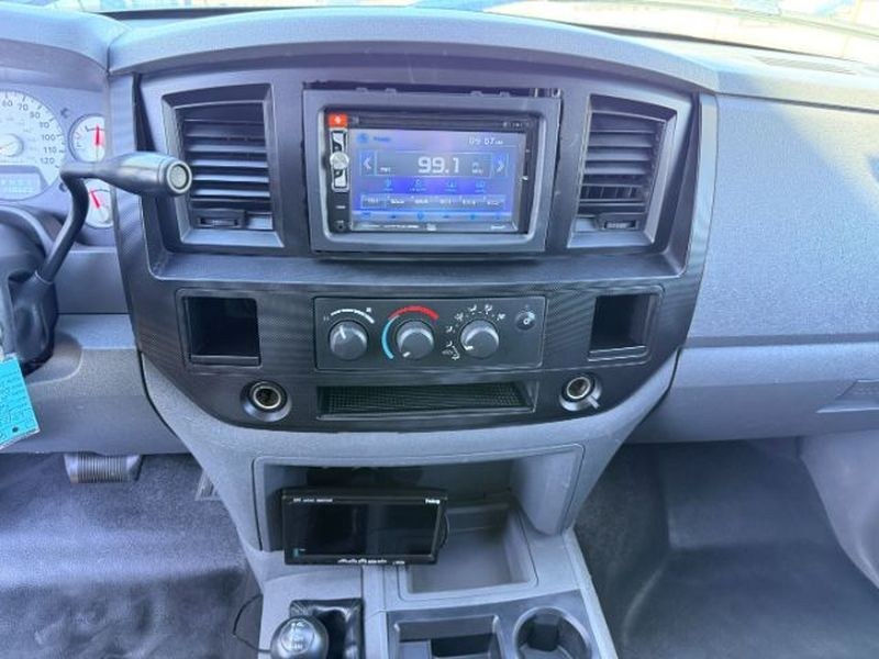 2006 WHITE /Medium Slate Gray Dodge Ram Pickup ST (1D7KS28D56J) with an V8, 5.7L engine, 6-speed manual transmission, located at 1175 N Woodruff Ave, Idaho Falls, ID, 83401, 43.506901, -111.999657 - <b>Vehicle Details</b><br>Get ready to tackle tough jobs and weekend adventures in this **2006 Dodge Ram Pickup 2500 ST Quad Cab 4WD**. Built with legendary Dodge strength and powered by a **V8 5.7L Gasoline engine**, this heavy-duty pickup delivers the capability, confidence, and rugged style drive- Photo#15