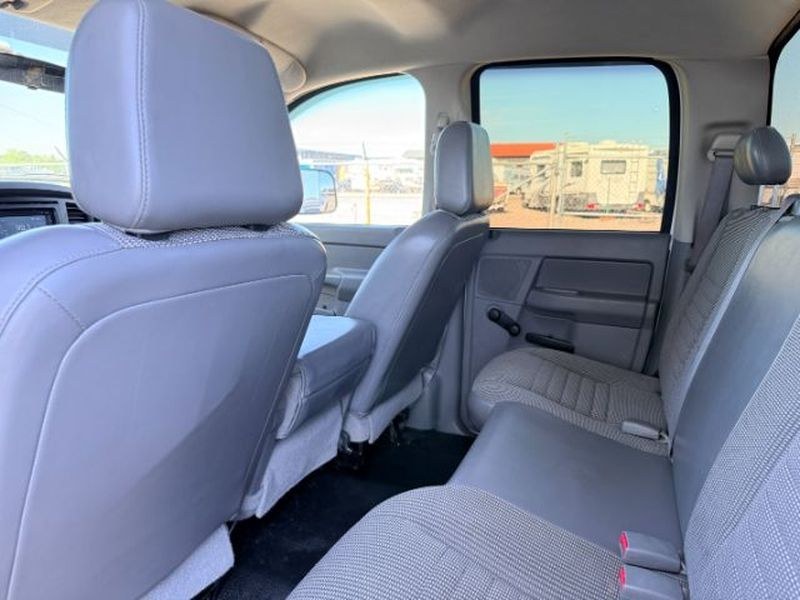 2006 WHITE /Medium Slate Gray Dodge Ram Pickup ST (1D7KS28D56J) with an V8, 5.7L engine, 6-speed manual transmission, located at 1175 N Woodruff Ave, Idaho Falls, ID, 83401, 43.506901, -111.999657 - <b>Vehicle Details</b><br>Get ready to tackle tough jobs and weekend adventures in this **2006 Dodge Ram Pickup 2500 ST Quad Cab 4WD**. Built with legendary Dodge strength and powered by a **V8 5.7L Gasoline engine**, this heavy-duty pickup delivers the capability, confidence, and rugged style drive- Photo#22