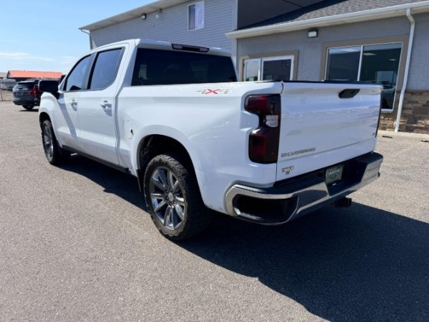 2019 WHITE /CLOTH Chevrolet Silverado 1500 (1GCUYDED5KZ) with an 53L V8 engine, Automatic transmission, located at 1175 N Woodruff Ave, Idaho Falls, ID, 83401, 43.506901, -111.999657 - At Timberline Auto, finding a great deal on your next vehicle is always easy! Our experienced sales staff goal is to help find you the right vehicle at the right price! Our knowledgeable finance department has options for almost any credit score. We offer extended service contract options to prot- Photo#28