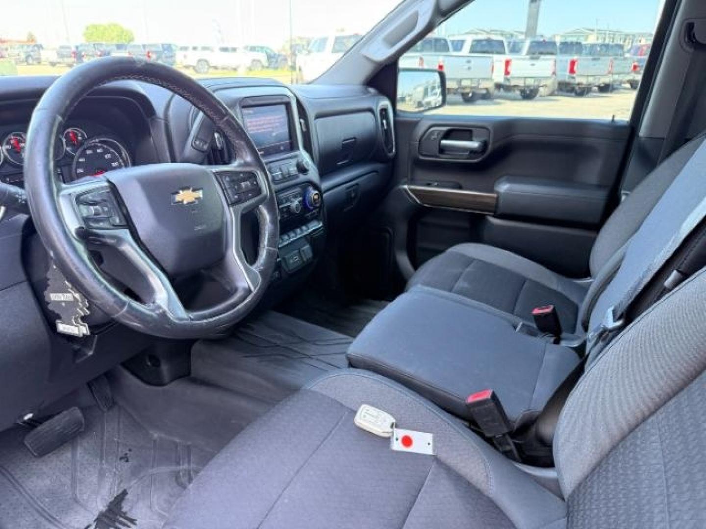 2019 WHITE /CLOTH Chevrolet Silverado 1500 (1GCUYDED5KZ) with an 53L V8 engine, Automatic transmission, located at 1175 N Woodruff Ave, Idaho Falls, ID, 83401, 43.506901, -111.999657 - At Timberline Auto, finding a great deal on your next vehicle is always easy! Our experienced sales staff goal is to help find you the right vehicle at the right price! Our knowledgeable finance department has options for almost any credit score. We offer extended service contract options to prot- Photo#38