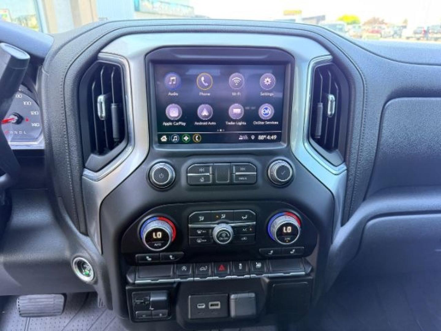 2019 WHITE /CLOTH Chevrolet Silverado 1500 (1GCUYDED5KZ) with an 53L V8 engine, Automatic transmission, located at 1175 N Woodruff Ave, Idaho Falls, ID, 83401, 43.506901, -111.999657 - At Timberline Auto, finding a great deal on your next vehicle is always easy! Our experienced sales staff goal is to help find you the right vehicle at the right price! Our knowledgeable finance department has options for almost any credit score. We offer extended service contract options to prot- Photo#40