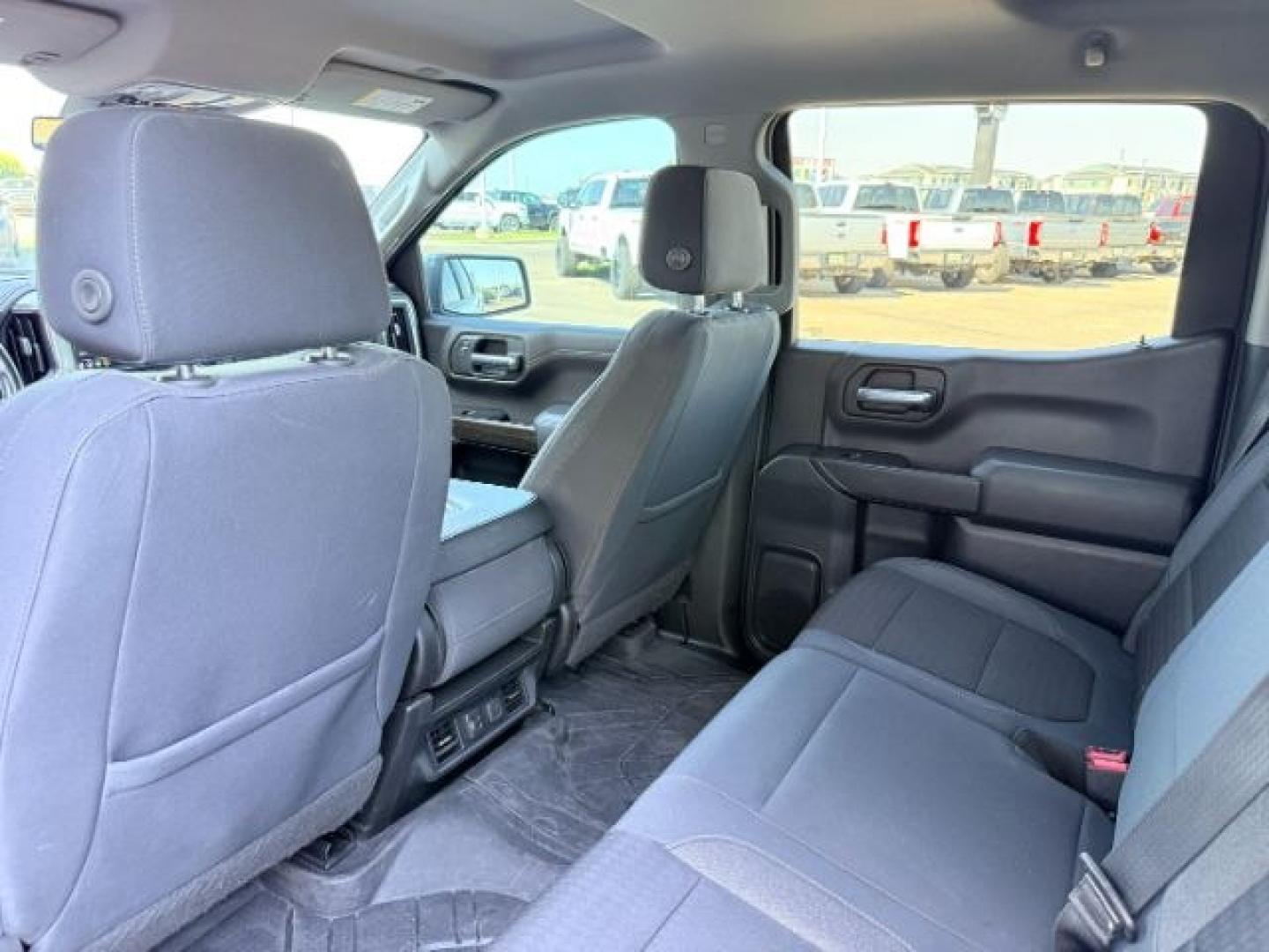 2019 WHITE /CLOTH Chevrolet Silverado 1500 (1GCUYDED5KZ) with an 53L V8 engine, Automatic transmission, located at 1175 N Woodruff Ave, Idaho Falls, ID, 83401, 43.506901, -111.999657 - At Timberline Auto, finding a great deal on your next vehicle is always easy! Our experienced sales staff goal is to help find you the right vehicle at the right price! Our knowledgeable finance department has options for almost any credit score. We offer extended service contract options to prot- Photo#51