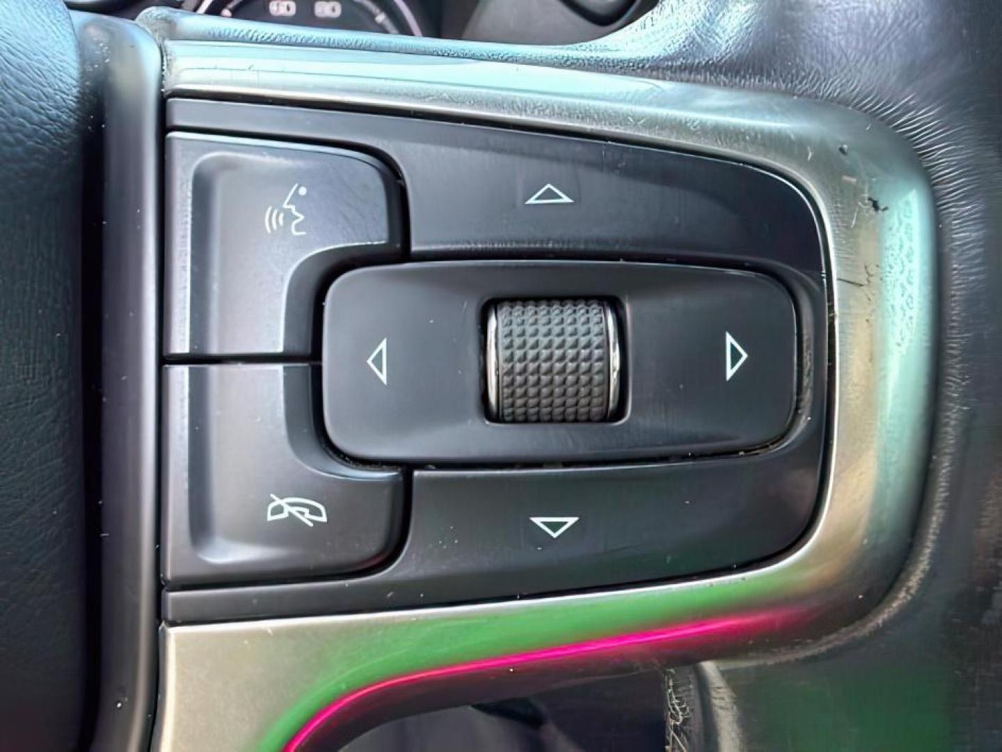 2019 WHITE /CLOTH Chevrolet Silverado 1500 (1GCUYDED5KZ) with an 53L V8 engine, Automatic transmission, located at 1175 N Woodruff Ave, Idaho Falls, ID, 83401, 43.506901, -111.999657 - At Timberline Auto, finding a great deal on your next vehicle is always easy! Our experienced sales staff goal is to help find you the right vehicle at the right price! Our knowledgeable finance department has options for almost any credit score. We offer extended service contract options to prot- Photo#18
