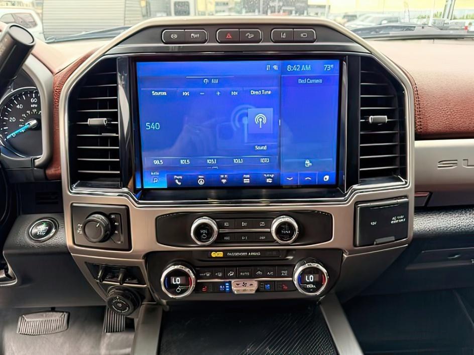 2022 BLACK /Black Onyx Ford F-350 (1FT8W3BT7NE) with an Powerstroke 67L V-8 diesel direct injection engine, Automatic transmission, located at 1175 N Woodruff Ave, Idaho Falls, ID, 83401, 43.506901, -111.999657 - At Timberline Auto, finding a great deal on your next vehicle is always easy! Our experienced sales staff goal is to help find you the right vehicle at the right price! Our knowledgeable finance department has options for almost any credit score. We offer extended service contract options to prot- Photo#16