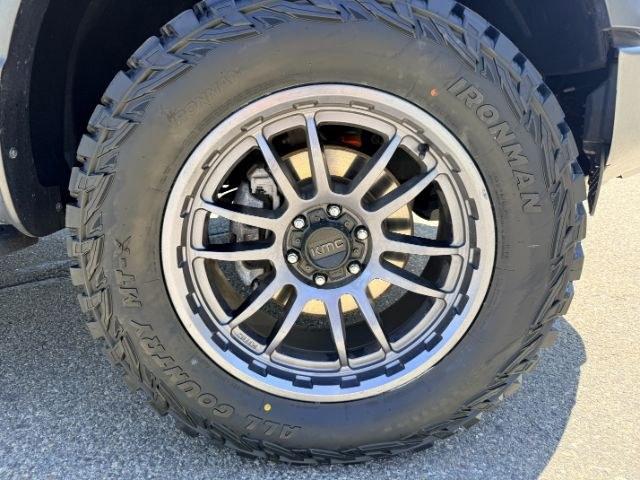 2021 GRAY /Black Ford F-150 (1FTFW1RG6MF) with an EcoBoost 35L V-6 portdirect injection engine, Automatic transmission, located at 1175 N Woodruff Ave, Idaho Falls, ID, 83401, 43.506901, -111.999657 - At Timberline Auto, finding a great deal on your next vehicle is always easy! Our experienced sales staff goal is to help find you the right vehicle at the right price! Our knowledgeable finance department has options for almost any credit score. We offer extended service contract options to prot- Photo#41