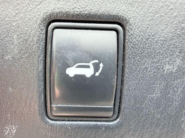 2016 ORANGE /Black Nissan Murano (5N1AZ2MH4GN) with an 35L V-6 DOHC engine, Automatic transmission, located at 1175 N Woodruff Ave, Idaho Falls, ID, 83401, 43.506901, -111.999657 - At Timberline Auto, finding a great deal on your next vehicle is always easy! Our experienced sales staff goal is to help find you the right vehicle at the right price! Our knowledgeable finance department has options for almost any credit score. We offer extended service contract options to prot- Photo#34