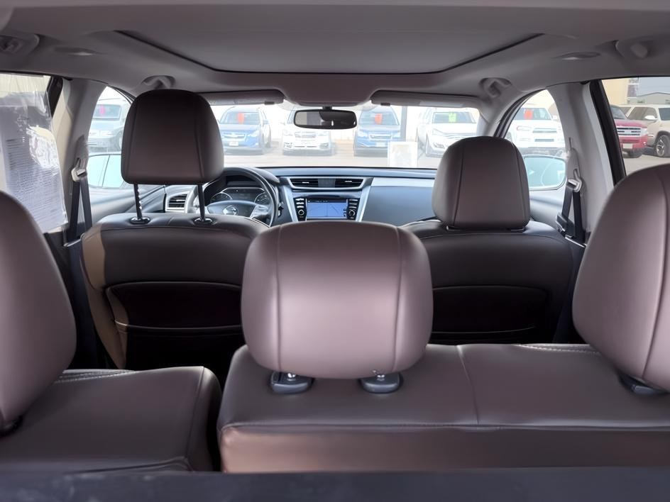 2016 ORANGE /Black Nissan Murano (5N1AZ2MH4GN) with an 35L V-6 DOHC engine, Automatic transmission, located at 1175 N Woodruff Ave, Idaho Falls, ID, 83401, 43.506901, -111.999657 - At Timberline Auto, finding a great deal on your next vehicle is always easy! Our experienced sales staff goal is to help find you the right vehicle at the right price! Our knowledgeable finance department has options for almost any credit score. We offer extended service contract options to prot- Photo#6