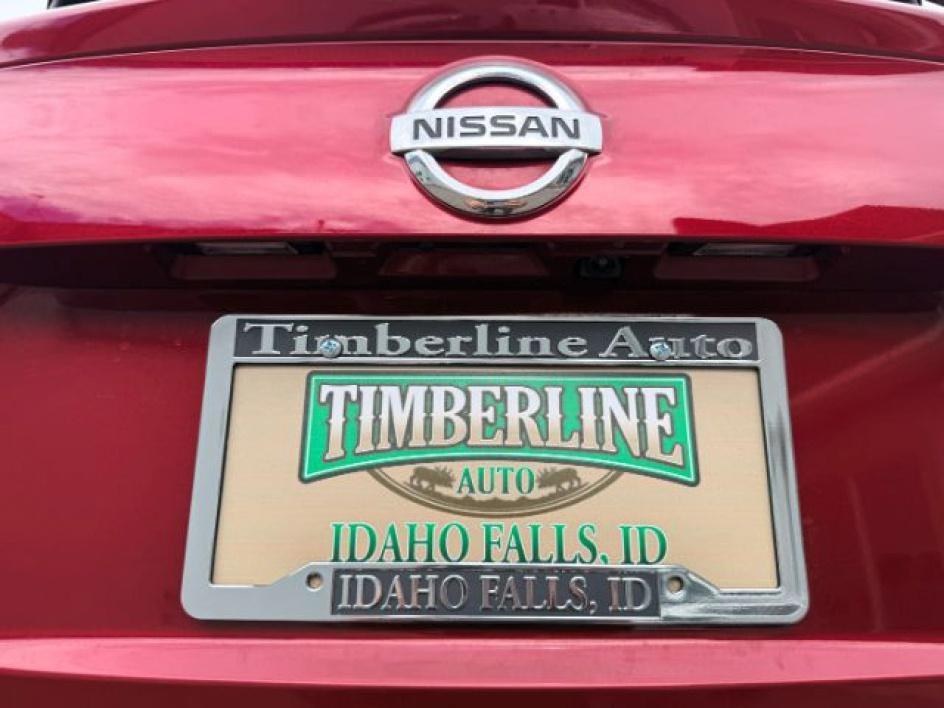 2022 RED /Charcoal Nissan Rogue Sport SV AWD Xtronic CVT (JN1BJ1BW1NW) with an 2L I-4 gasoline direct injection engine, AUTOMATIC transmission, located at 1235 N Woodruff Ave., Idaho Falls, 83401, (208) 523-1053, 43.507172, -112.000488 - At Timberline Auto, finding a great deal on your next vehicle is always easy! Our experienced sales staff goal is to help find you the right vehicle at the right price! Our knowledgeable finance department has options for almost any credit score. We offer extended service contract options to prot- Photo#4