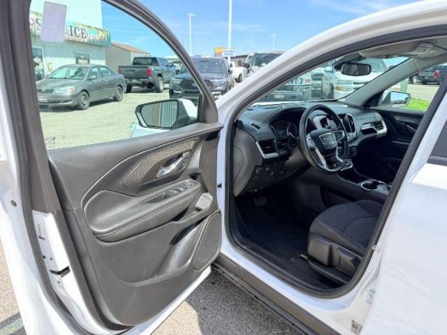 2024 WHITE /Jet Black GMC Terrain (3GKALTEG5RL) with an 15L I-4 gasoline direct injection engine, Automatic transmission, located at 1175 N Woodruff Ave, Idaho Falls, ID, 83401, 43.506901, -111.999657- Photo#41