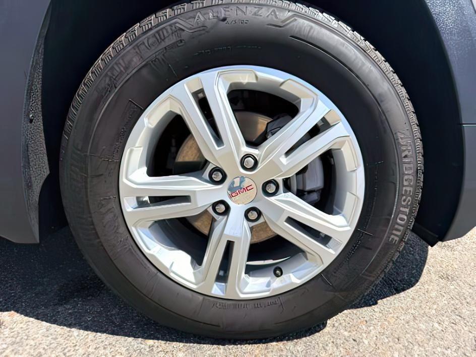 2024 WHITE /Jet Black GMC Terrain (3GKALTEG5RL) with an 15L I-4 gasoline direct injection engine, Automatic transmission, located at 1175 N Woodruff Ave, Idaho Falls, ID, 83401, 43.506901, -111.999657- Photo#12