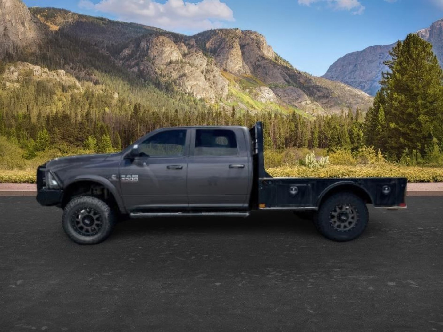 2018 GRAY /Black Ram 3500 (3C63R3HL7JG) with an 67L CUMMINES engine, Automatic transmission, located at 1175 N Woodruff Ave, Idaho Falls, ID, 83401, 43.506901, -111.999657 - At Timberline Auto, finding a great deal on your next vehicle is always easy! Our experienced sales staff goal is to help find you the right vehicle at the right price! Our knowledgeable finance department has options for almost any credit score. We offer extended service contract options to prot- Photo#0