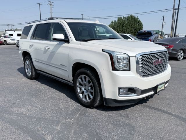 2015 WHITE /Jet Black GMC Yukon (1GKS2CKJ4FR) with an EcoTec3 62L V-8 gasoline direct injection engine, Automatic transmission, located at 1175 N Woodruff Ave, Idaho Falls, ID, 83401, 43.506901, -111.999657 - At Timberline Auto, finding a great deal on your next vehicle is always easy! Our experienced sales staff goal is to help find you the right vehicle at the right price! Our knowledgeable finance department has options for almost any credit score. We offer extended service contract options to prot- Photo#42