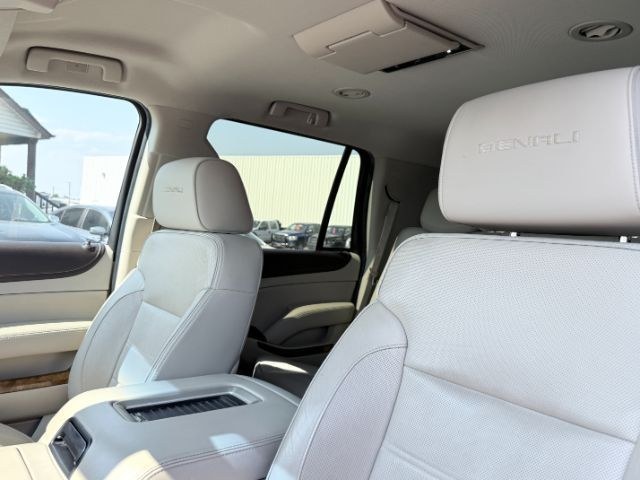 2015 WHITE /Jet Black GMC Yukon (1GKS2CKJ4FR) with an EcoTec3 62L V-8 gasoline direct injection engine, Automatic transmission, located at 1175 N Woodruff Ave, Idaho Falls, ID, 83401, 43.506901, -111.999657 - At Timberline Auto, finding a great deal on your next vehicle is always easy! Our experienced sales staff goal is to help find you the right vehicle at the right price! Our knowledgeable finance department has options for almost any credit score. We offer extended service contract options to prot- Photo#57
