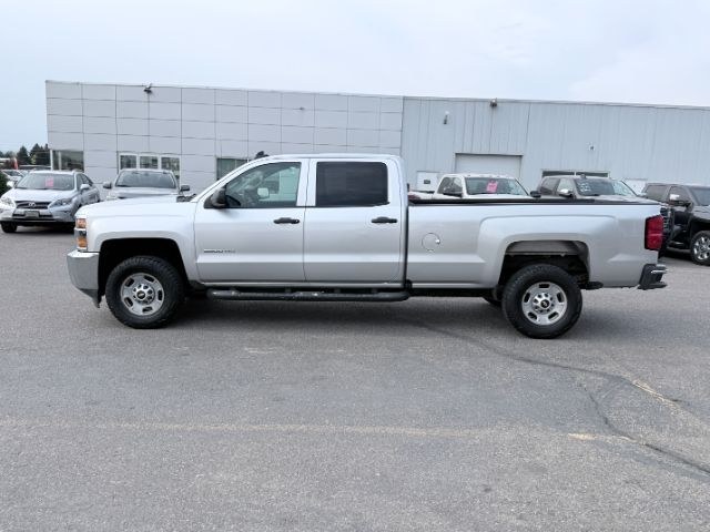 2018 Silver Ice Metallic /Dark Ash/Jet Black Chevrolet Silverado 2500HD (1GC1KUEG1JF) with an Duramax 66L V-8 diesel direct injection engine, Automatic transmission, located at 1175 N Woodruff Ave, Idaho Falls, ID, 83401, 43.506901, -111.999657 - At Timberline Auto, finding a great deal on your next vehicle is always easy! Our experienced sales staff goal is to help find you the right vehicle at the right price! Our knowledgeable finance department has options for almost any credit score. We offer extended service contract options to prot- Photo#27