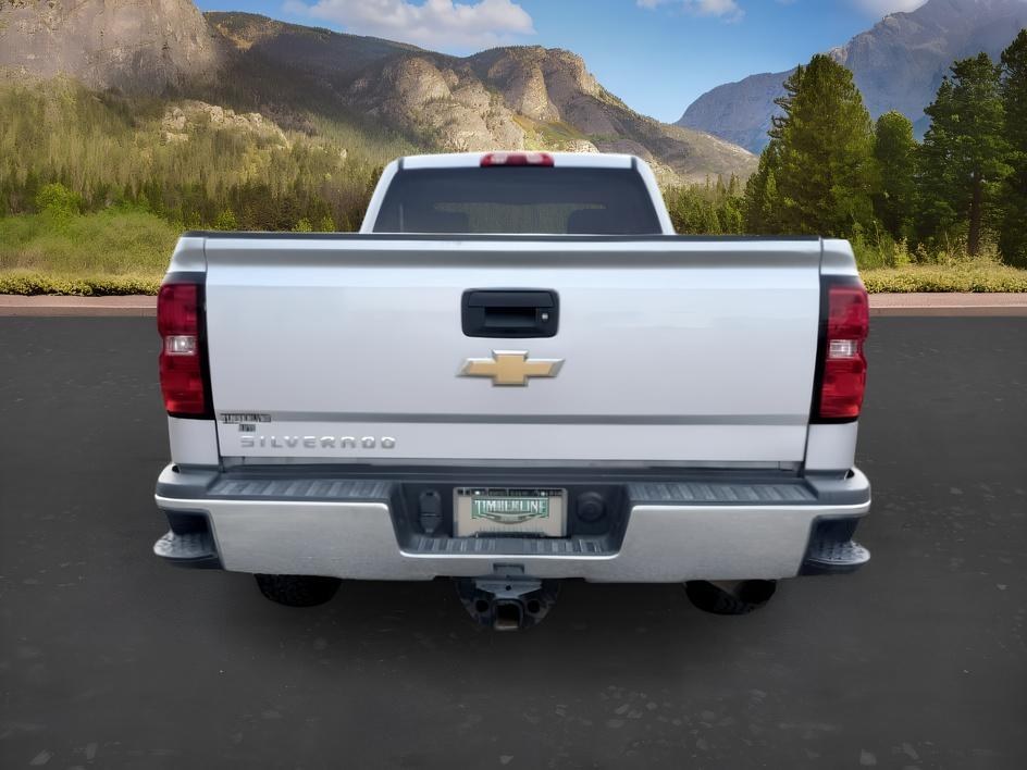 2018 Silver Ice Metallic /Dark Ash/Jet Black Chevrolet Silverado 2500HD (1GC1KUEG1JF) with an Duramax 66L V-8 diesel direct injection engine, Automatic transmission, located at 1175 N Woodruff Ave, Idaho Falls, ID, 83401, 43.506901, -111.999657 - At Timberline Auto, finding a great deal on your next vehicle is always easy! Our experienced sales staff goal is to help find you the right vehicle at the right price! Our knowledgeable finance department has options for almost any credit score. We offer extended service contract options to prot- Photo#3