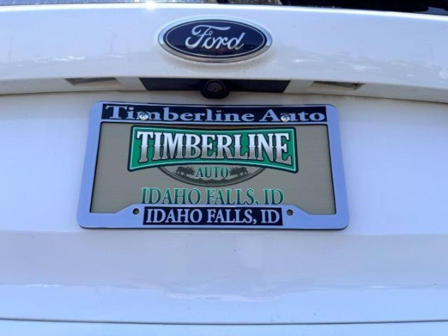 2018 WHITE /Medium Light Stone Ford Escape (1FMCU9HD1JU) with an EcoBoost 15L I-4 gasoline direct injection engine, Automatic transmission, located at 1175 N Woodruff Ave, Idaho Falls, ID, 83401, 43.506901, -111.999657 - At Timberline Auto, finding a great deal on your next vehicle is always easy! Our experienced sales staff goal is to help find you the right vehicle at the right price! Our knowledgeable finance department has options for almost any credit score. We offer extended service contract options to prot- Photo#32