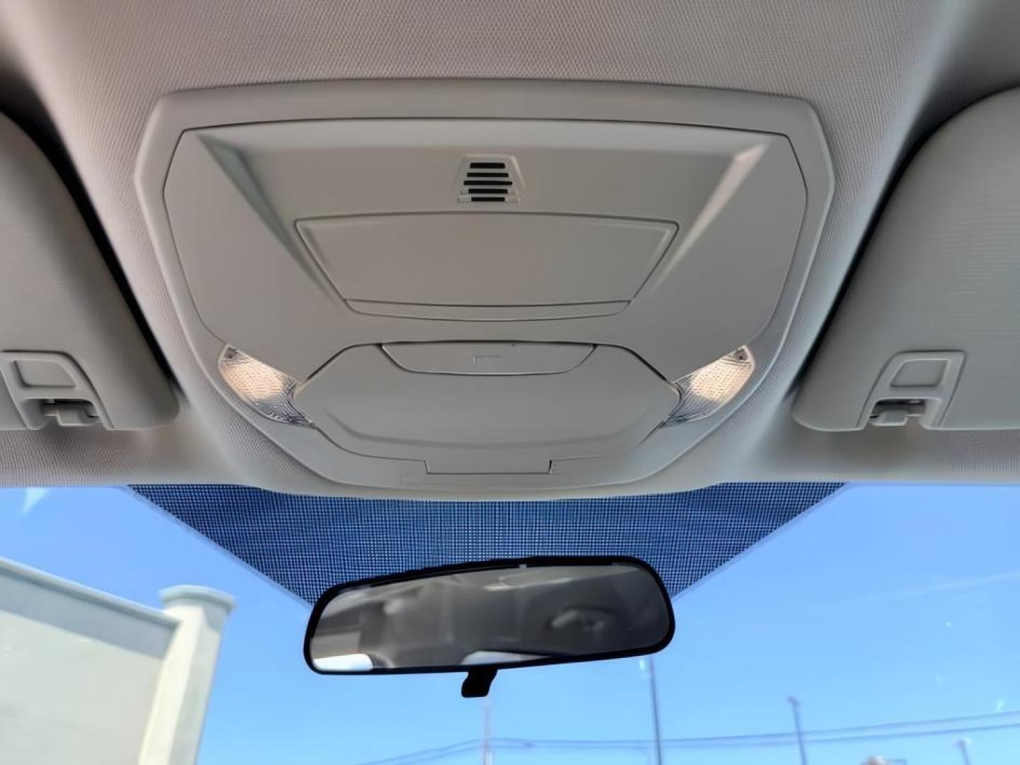 2018 WHITE /Medium Light Stone Ford Escape (1FMCU9HD1JU) with an EcoBoost 15L I-4 gasoline direct injection engine, Automatic transmission, located at 1175 N Woodruff Ave, Idaho Falls, ID, 83401, 43.506901, -111.999657 - At Timberline Auto, finding a great deal on your next vehicle is always easy! Our experienced sales staff goal is to help find you the right vehicle at the right price! Our knowledgeable finance department has options for almost any credit score. We offer extended service contract options to prot- Photo#20