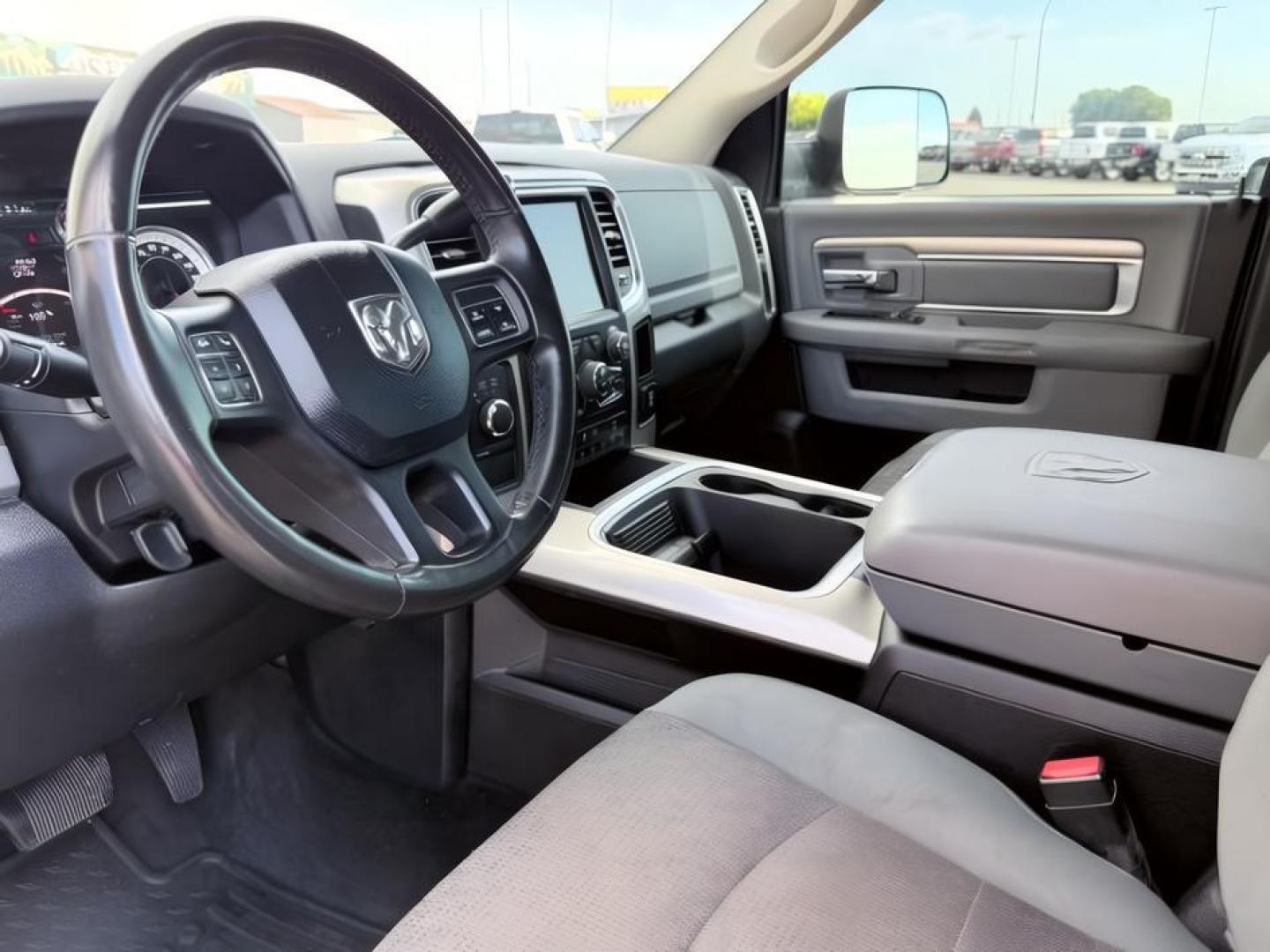 2016 BLACK /Diesel Gray/Black Ram 2500 (3C6UR5DJ7GG) with an HEMI 64L V-8 VVT variable valve control engine, Automatic transmission, located at 1175 N Woodruff Ave, Idaho Falls, ID, 83401, 43.506901, -111.999657 - At Timberline Auto, finding a great deal on your next vehicle is always easy! Our experienced sales staff goal is to help find you the right vehicle at the right price! Our knowledgeable finance department has options for almost any credit score. We offer extended service contract options to prot- Photo#12