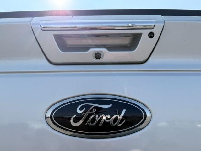 2017 SILVER /Black Ford F-150 (1FTEW1EG8HF) with an EcoBoost 35L V-6 gasoline direct injection engine, Automatic transmission, located at 1175 N Woodruff Ave, Idaho Falls, ID, 83401, 43.506901, -111.999657 - At Timberline Auto, finding a great deal on your next vehicle is always easy! Our experienced sales staff goal is to help find you the right vehicle at the right price! Our knowledgeable finance department has options for almost any credit score. We offer extended service contract options to prot- Photo#33