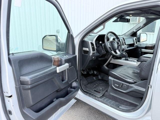 2017 SILVER /Black Ford F-150 (1FTEW1EG8HF) with an EcoBoost 35L V-6 gasoline direct injection engine, Automatic transmission, located at 1175 N Woodruff Ave, Idaho Falls, ID, 83401, 43.506901, -111.999657 - At Timberline Auto, finding a great deal on your next vehicle is always easy! Our experienced sales staff goal is to help find you the right vehicle at the right price! Our knowledgeable finance department has options for almost any credit score. We offer extended service contract options to prot- Photo#41