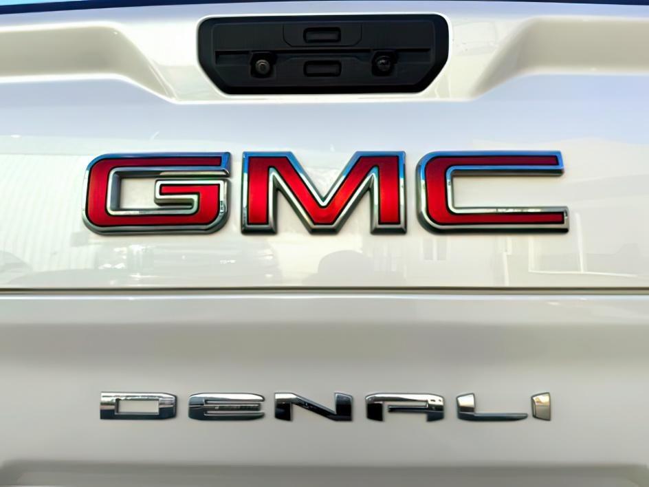 2020 White Frost Tricoat /Jet Black GMC Sierra Denali (1GTU9FEL1LZ) with an V8, 6.2L engine, 10-speed automatic transmission, located at 1175 N Woodruff Ave, Idaho Falls, ID, 83401, 43.506901, -111.999657 - <b>Vehicle Details</b><br>Looking for a premium pre-owned truck in Idaho Falls, ID? This 2020 GMC Sierra 1500 Denali 4WD delivers the bold capability, refined comfort, and upscale features you want in a full-size pickup. Powered by a commanding V8 6.2L gasoline engine, this GMC Sierra Denali is buil- Photo#34