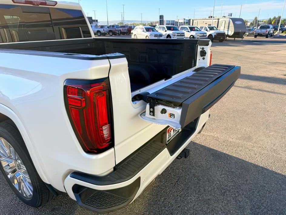 2020 White Frost Tricoat /Jet Black GMC Sierra Denali (1GTU9FEL1LZ) with an V8, 6.2L engine, 10-speed automatic transmission, located at 1175 N Woodruff Ave, Idaho Falls, ID, 83401, 43.506901, -111.999657 - <b>Vehicle Details</b><br>Looking for a premium pre-owned truck in Idaho Falls, ID? This 2020 GMC Sierra 1500 Denali 4WD delivers the bold capability, refined comfort, and upscale features you want in a full-size pickup. Powered by a commanding V8 6.2L gasoline engine, this GMC Sierra Denali is buil- Photo#35
