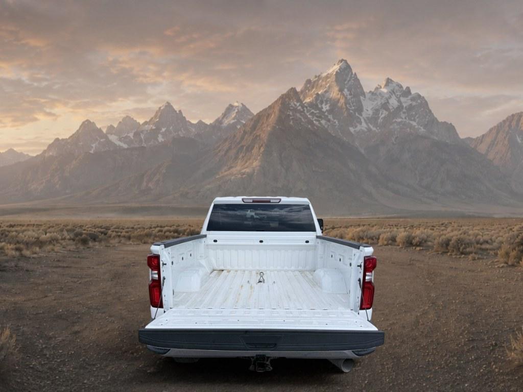 2023 Summit White /Jet Black Chevrolet Silverado LTZ (2GC4YUEY5P1) with an V8, 6.6L engine, 10-speed automatic transmission, located at 1175 N Woodruff Ave, Idaho Falls, ID, 83401, 43.506901, -111.999657 - <b>Vehicle Details</b><br>Drive home capability and luxury in this pre-owned 2023 Chevrolet Silverado 3500 LTZ 4WD, now available in Idaho Falls, ID. Powered by a V8 6.6L Diesel engine, this heavy-duty pickup is built for demanding jobs, towing, and confident year-round driving. The Chevrolet Silver- Photo#4