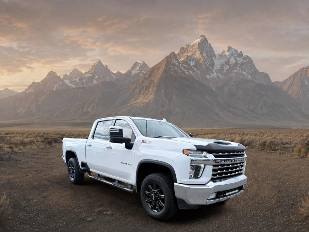 2023 Summit White /Jet Black Chevrolet Silverado LTZ (2GC4YUEY5P1) with an V8, 6.6L engine, 10-speed automatic transmission, located at 1175 N Woodruff Ave, Idaho Falls, ID, 83401, 43.506901, -111.999657 - <b>Vehicle Details</b><br>Drive home capability and luxury in this pre-owned 2023 Chevrolet Silverado 3500 LTZ 4WD, now available in Idaho Falls, ID. Powered by a V8 6.6L Diesel engine, this heavy-duty pickup is built for demanding jobs, towing, and confident year-round driving. The Chevrolet Silver- Photo#7