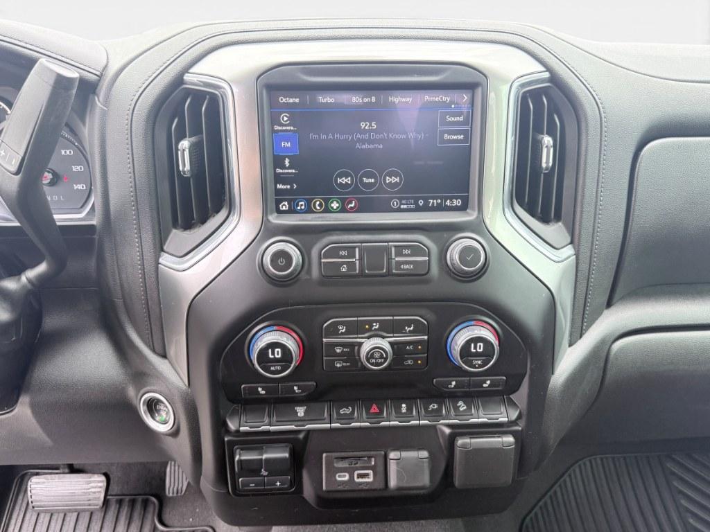 2023 Summit White /Jet Black Chevrolet Silverado LTZ (2GC4YUEY5P1) with an V8, 6.6L engine, 10-speed automatic transmission, located at 1175 N Woodruff Ave, Idaho Falls, ID, 83401, 43.506901, -111.999657 - <b>Vehicle Details</b><br>Drive home capability and luxury in this pre-owned 2023 Chevrolet Silverado 3500 LTZ 4WD, now available in Idaho Falls, ID. Powered by a V8 6.6L Diesel engine, this heavy-duty pickup is built for demanding jobs, towing, and confident year-round driving. The Chevrolet Silver- Photo#16