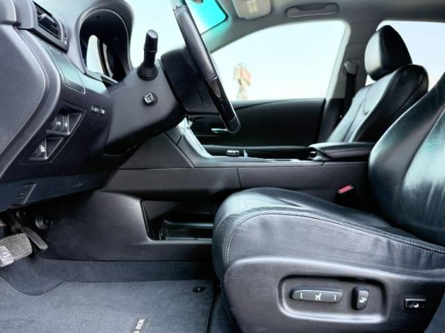 2015 SILVER /LEATHER Lexus RX 350 (2T2ZK1BA9FC) with an 35L V6 engine, Automatic transmission, located at 1175 N Woodruff Ave, Idaho Falls, ID, 83401, 43.506901, -111.999657 - At Timberline Auto, finding a great deal on your next vehicle is always easy! Our experienced sales staff goal is to help find you the right vehicle at the right price! Our knowledgeable finance department has options for almost any credit score. We offer extended service contract options to prot- Photo#45