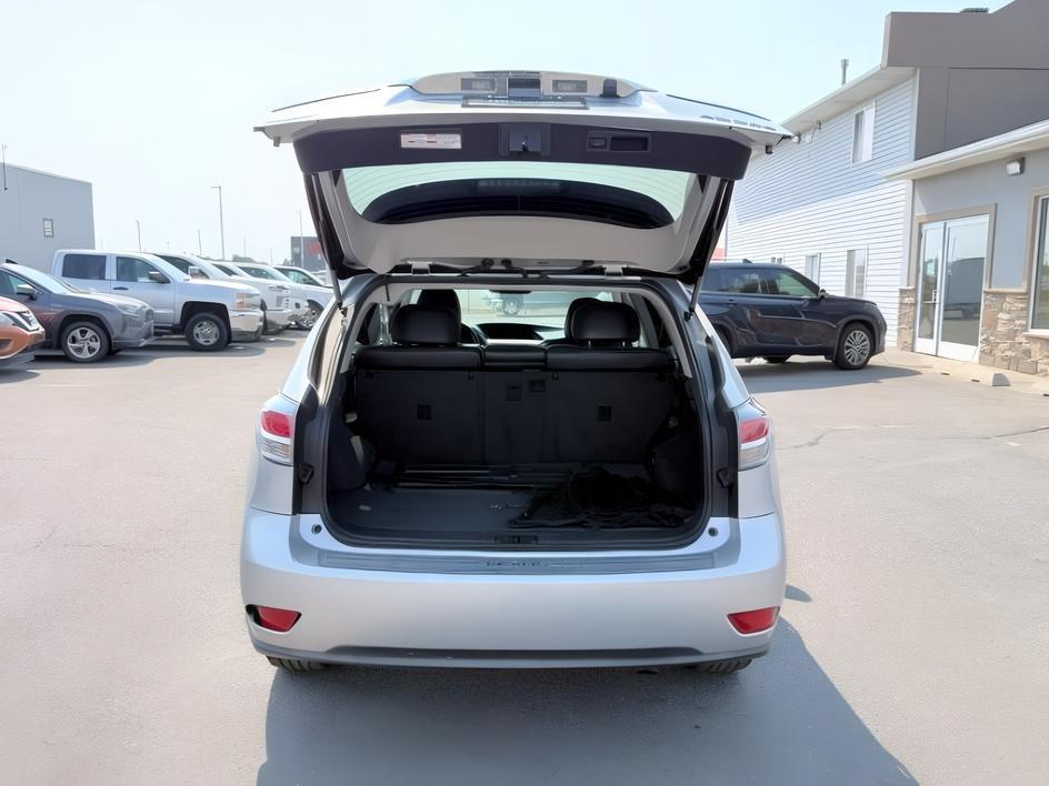 2015 SILVER /LEATHER Lexus RX 350 (2T2ZK1BA9FC) with an 35L V6 engine, Automatic transmission, located at 1175 N Woodruff Ave, Idaho Falls, ID, 83401, 43.506901, -111.999657 - At Timberline Auto, finding a great deal on your next vehicle is always easy! Our experienced sales staff goal is to help find you the right vehicle at the right price! Our knowledgeable finance department has options for almost any credit score. We offer extended service contract options to prot- Photo#5