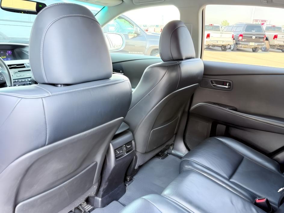 2015 SILVER /LEATHER Lexus RX 350 (2T2ZK1BA9FC) with an 35L V6 engine, Automatic transmission, located at 1175 N Woodruff Ave, Idaho Falls, ID, 83401, 43.506901, -111.999657 - At Timberline Auto, finding a great deal on your next vehicle is always easy! Our experienced sales staff goal is to help find you the right vehicle at the right price! Our knowledgeable finance department has options for almost any credit score. We offer extended service contract options to prot- Photo#28