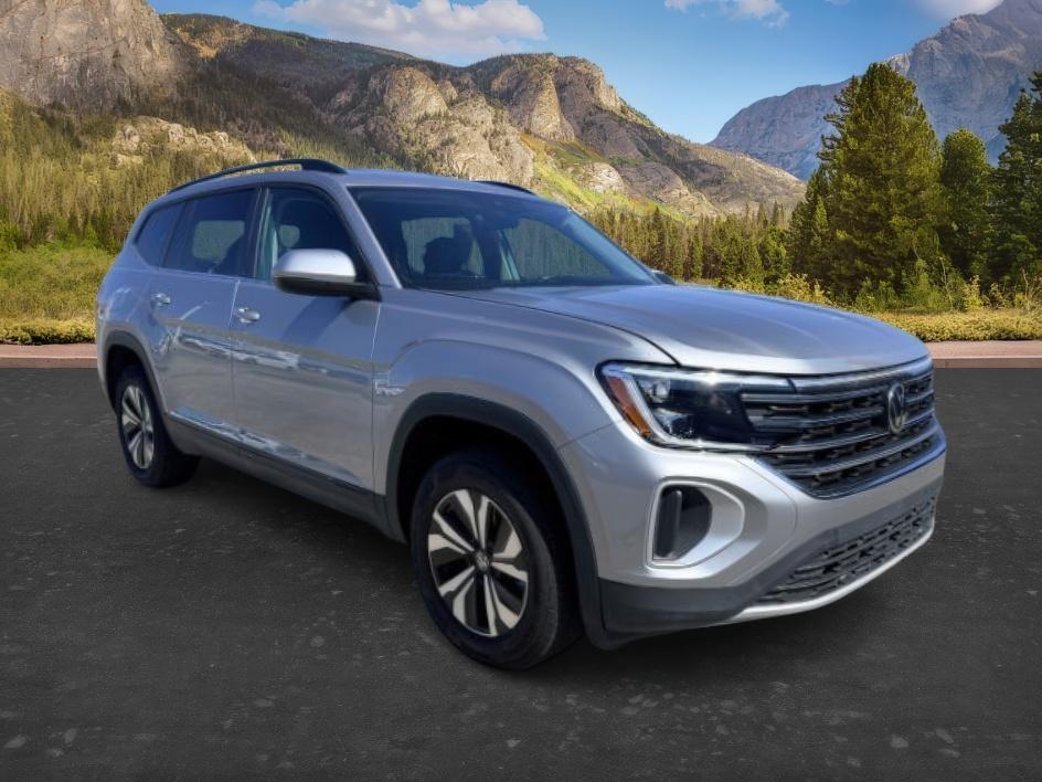 2025 SILVER /Titan Black Volkswagen Atlas 2.0T SE (1V2LR2CA1SC) with an 2L I-4 gasoline direct injection engine, AUTOMATIC transmission, located at 1235 N Woodruff Ave., Idaho Falls, 83401, (208) 523-1053, 43.507172, -112.000488 - At Timberline Auto, finding a great deal on your next vehicle is always easy! Our experienced sales staff goal is to help find you the right vehicle at the right price! Our knowledgeable finance department has options for almost any credit score. We offer extended service contract options to prot- Photo#9