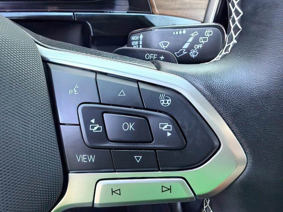 2025 SILVER /Titan Black Volkswagen Atlas 2.0T SE (1V2LR2CA1SC) with an 2L I-4 gasoline direct injection engine, AUTOMATIC transmission, located at 1235 N Woodruff Ave., Idaho Falls, 83401, (208) 523-1053, 43.507172, -112.000488 - At Timberline Auto, finding a great deal on your next vehicle is always easy! Our experienced sales staff goal is to help find you the right vehicle at the right price! Our knowledgeable finance department has options for almost any credit score. We offer extended service contract options to prot- Photo#20