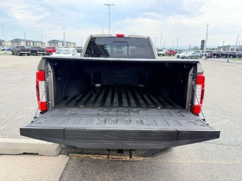 2019 TAN /Black Ford F-350 LARIAT (1FT8W3BT8KE) with an V8, 6.7L engine, 6-speed automatic transmission, located at 1175 N Woodruff Ave, Idaho Falls, ID, 83401, 43.506901, -111.999657 - <b>Vehicle Details</b><br>Take command of tough jobs and long hauls in this pre-owned 2019 Ford F-350 Super Duty LARIAT 4WD, built to deliver strength, capability, and premium comfort in one highly capable heavy-duty truck. Powered by the proven V8 6.7L Diesel engine, this Ford F-350 Super Duty offe- Photo#5