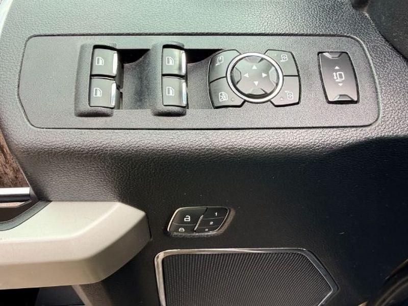 2019 TAN /Black Ford F-350 LARIAT (1FT8W3BT8KE) with an V8, 6.7L engine, 6-speed automatic transmission, located at 1175 N Woodruff Ave, Idaho Falls, ID, 83401, 43.506901, -111.999657 - <b>Vehicle Details</b><br>Take command of tough jobs and long hauls in this pre-owned 2019 Ford F-350 Super Duty LARIAT 4WD, built to deliver strength, capability, and premium comfort in one highly capable heavy-duty truck. Powered by the proven V8 6.7L Diesel engine, this Ford F-350 Super Duty offe- Photo#23