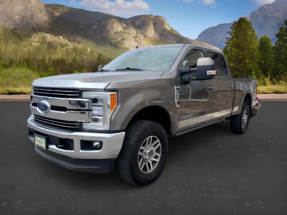 photo of 2019 Ford Super Duty F-350 SRW LARIAT
