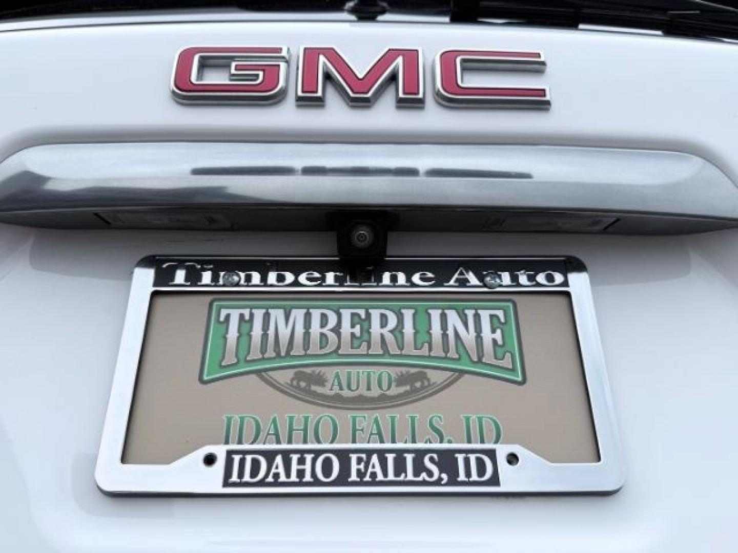 2024 WHITE /LEATHER GMC Terrain (3GKALYEG1RL) with an 15L I4 TURBO engine, Automatic transmission, located at 1175 N Woodruff Ave, Idaho Falls, ID, 83401, 43.506901, -111.999657 - At Timberline Auto, finding a great deal on your next vehicle is always easy! Our experienced sales staff goal is to help find you the right vehicle at the right price! Our knowledgeable finance department has options for almost any credit score. We offer extended service contract options to prot- Photo#4