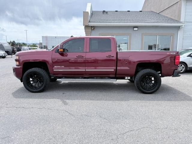 2015 MAROON /Jet Black Chevrolet Silverado 2500HD (1GC1KWE82FF) with an 66L V8 16V OHV TURBO DIESEL engine, Automatic transmission, located at 1175 N Woodruff Ave, Idaho Falls, ID, 83401, 43.506901, -111.999657 - At Timberline Auto, finding a great deal on your next vehicle is always easy! Our experienced sales staff goal is to help find you the right vehicle at the right price! Our knowledgeable finance department has options for almost any credit score. We offer extended service contract options to prot- Photo#30