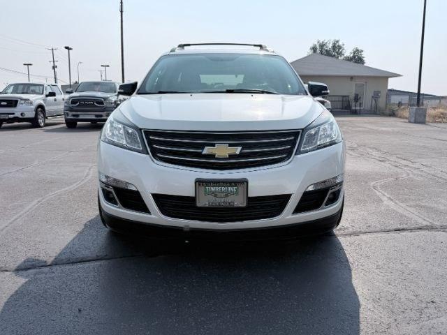 2015 WHITE /Ebony Chevrolet Traverse LT (1GNKRGKD2FJ) with an 3.6L V-6 gasoline direct injection engine, AUTOMATIC transmission, located at 1235 N Woodruff Ave., Idaho Falls, 83401, (208) 523-1053, 43.507172, -112.000488 - At Timberline Auto, finding a great deal on your next vehicle is always easy! Our experienced sales staff goal is to help find you the right vehicle at the right price! Our knowledgeable finance department has options for almost any credit score. We offer extended service contract options to prot- Photo#39