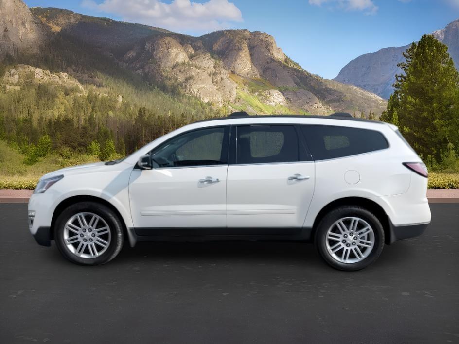 2015 WHITE /Ebony Chevrolet Traverse LT (1GNKRGKD2FJ) with an 3.6L V-6 gasoline direct injection engine, AUTOMATIC transmission, located at 1235 N Woodruff Ave., Idaho Falls, 83401, (208) 523-1053, 43.507172, -112.000488 - At Timberline Auto, finding a great deal on your next vehicle is always easy! Our experienced sales staff goal is to help find you the right vehicle at the right price! Our knowledgeable finance department has options for almost any credit score. We offer extended service contract options to prot- Photo#1
