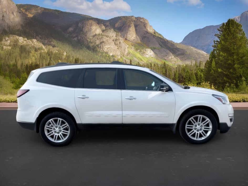 2015 WHITE /Ebony Chevrolet Traverse LT (1GNKRGKD2FJ) with an 3.6L V-6 gasoline direct injection engine, AUTOMATIC transmission, located at 1235 N Woodruff Ave., Idaho Falls, 83401, (208) 523-1053, 43.507172, -112.000488 - At Timberline Auto, finding a great deal on your next vehicle is always easy! Our experienced sales staff goal is to help find you the right vehicle at the right price! Our knowledgeable finance department has options for almost any credit score. We offer extended service contract options to prot- Photo#8