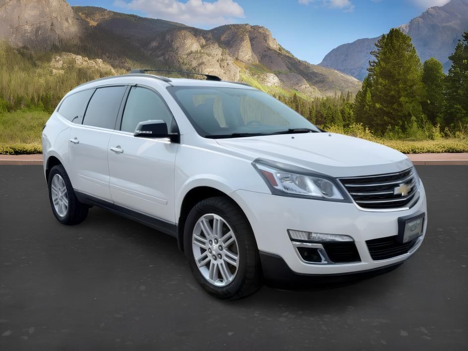 2015 WHITE /Ebony Chevrolet Traverse LT (1GNKRGKD2FJ) with an 3.6L V-6 gasoline direct injection engine, AUTOMATIC transmission, located at 1235 N Woodruff Ave., Idaho Falls, 83401, (208) 523-1053, 43.507172, -112.000488 - At Timberline Auto, finding a great deal on your next vehicle is always easy! Our experienced sales staff goal is to help find you the right vehicle at the right price! Our knowledgeable finance department has options for almost any credit score. We offer extended service contract options to prot- Photo#9